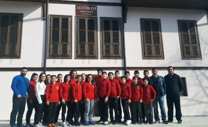 Osmangazili genç judocuların şampiyonluk sevinci