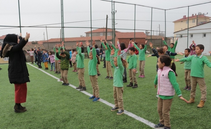 Bu okulda sağlıklı yaşamı öğreniyorlar