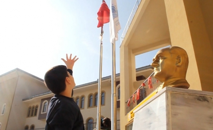 (Özel) Öğrencilerden İstiklal Marşı’nın ruhunu yaşatan anlamlı klip
