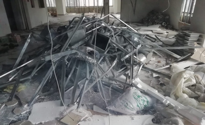 Tower Plaza’da yıkım süreci başladı