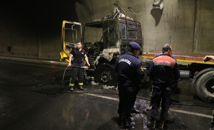 Tünel’deki yangında, şoförün dikkati faciayı önledi