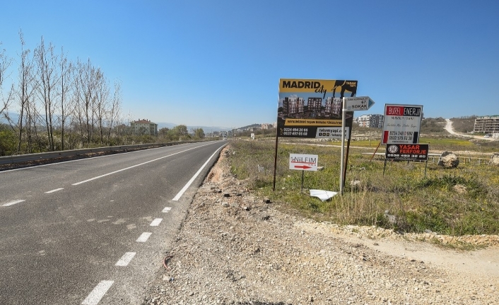 Yolu Büyükşehir, reklâmı Nilüfer yaptı
