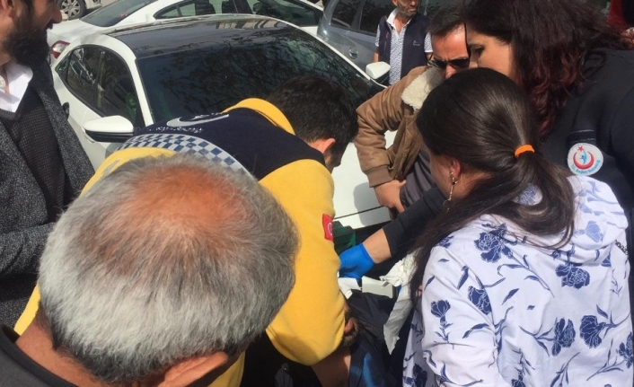 Adliye önünde kan aktı, o anlar kameralara yansıdı