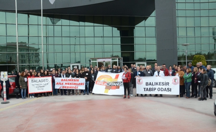 Balıkesir’de sağlık çalışanlarına şiddet kınandı