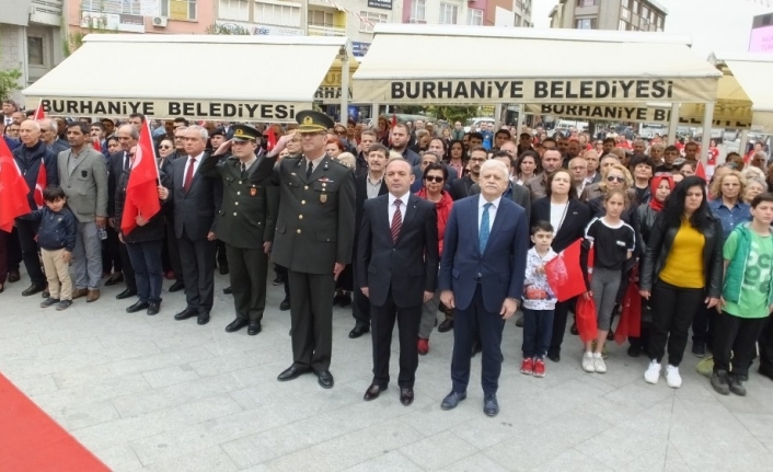 Burhaniye’de Atatürk’ün ilçeye gelişinin 85.yılı kutlandı