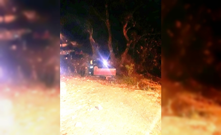 Burhaniye’de kamyonetle traktör çarpıştı 7 yaralı