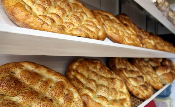 Bursa’da 300 gram ramazan pidesi 2,5 liradan satılacak