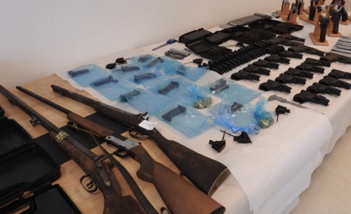 Bursa’da silah ticareti yapanlara operasyon: 23 gözaltı