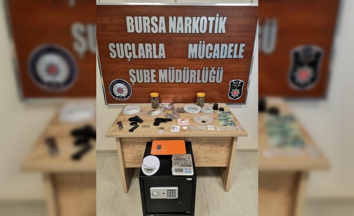Bursa’da uyuşturucu çetesi çökertildi