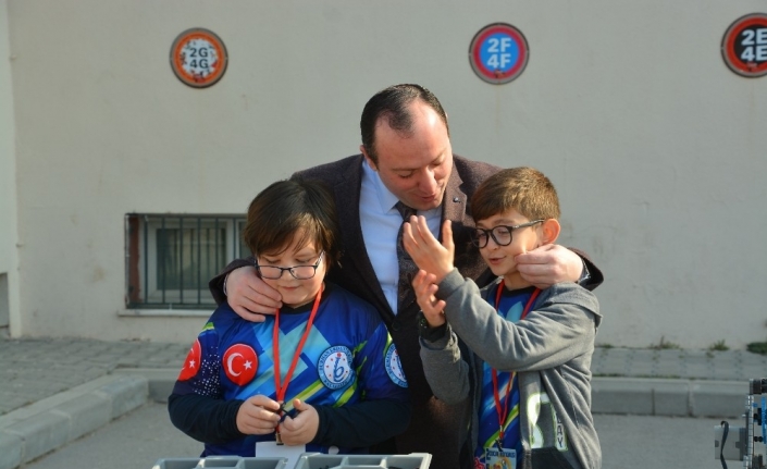 Çocuklar kongre yaptı