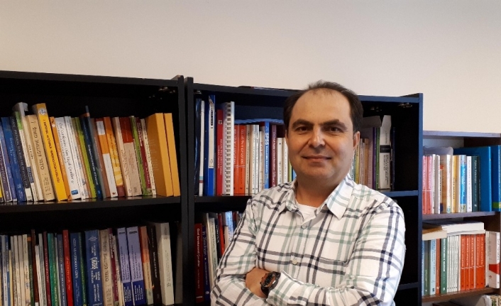 Doç. Dr. Şahbaz: “Otizmli çocuklar normal akranlarıyla eğitim alabilir”
