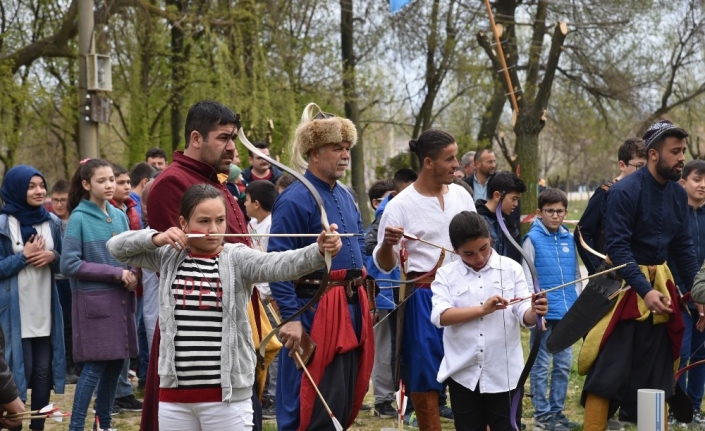 Dursunbey Belediyesi Geleneksel Türk Okçuluğu Kursları Finali Yapıldı