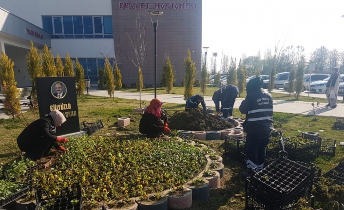 Gürsu Cüneyt Yıldız Devlet Hastanesi’ne çevre düzenlemesi