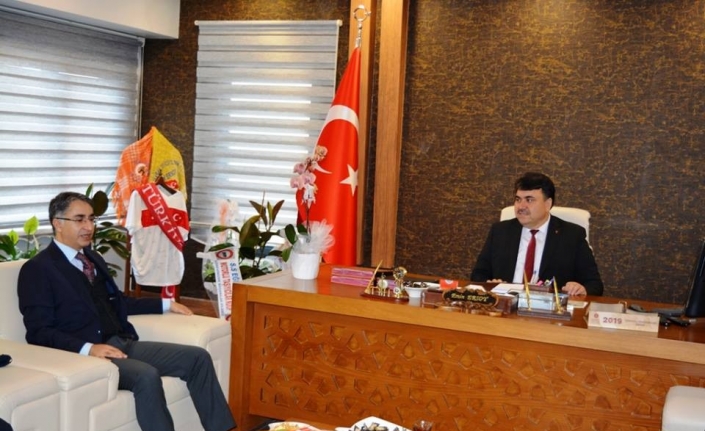 Kaymakamdan Belediye Başkanı Emin Ersoy’a hayırlı olsun ziyareti