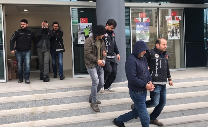 Uyuşturucu satacaklardı, narkotik polisi planlarını bozdu