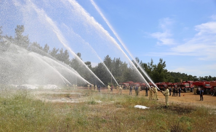 Ateş savaşçıları İzmir’de orman yangınlarına hazır