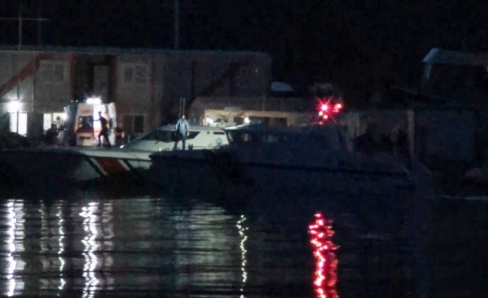 Ayvalık’ta tekne faciasında kayıp olan 3 kişi için hummalı çalışma sürüyor