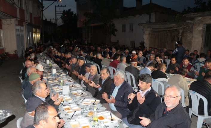 Bigadiç Belediyesinden 1000 kişilik iftar