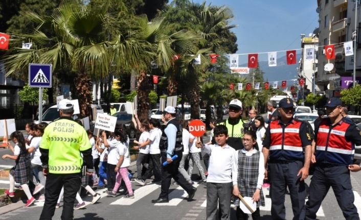 Edremit Belediyesi’nin trafik çalışmaları ödüllendirildi