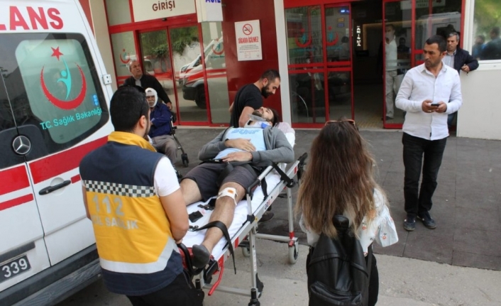Fabrikada patlama: 8 yaralı