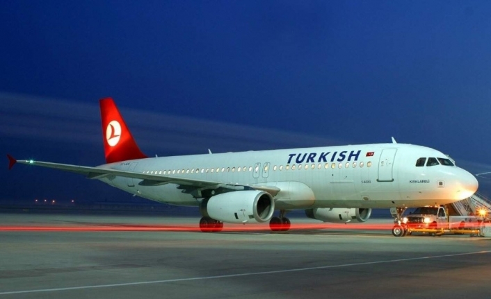 İstanbul’da fırtına sebebiyle 3 uçak Yenişehir Havalimanı’na mecburi iniş yaptı