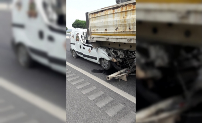 İzmir-Çanakkale yolunda kaza: 1 yaralı