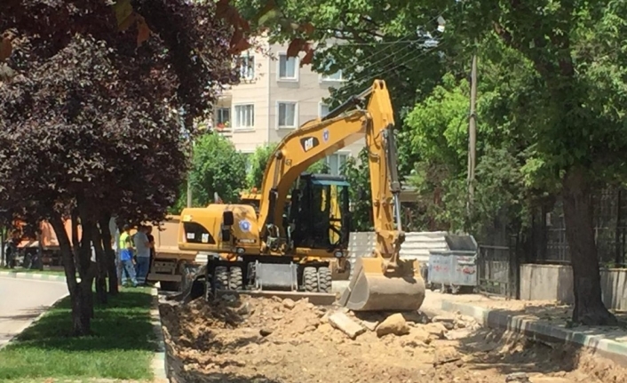 Bursa’da doğalgaz sızıntısı caddeyi trafiğe kapattırdı