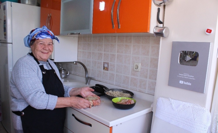 Ramazan geldi, Saniye anne kolları sıvadı