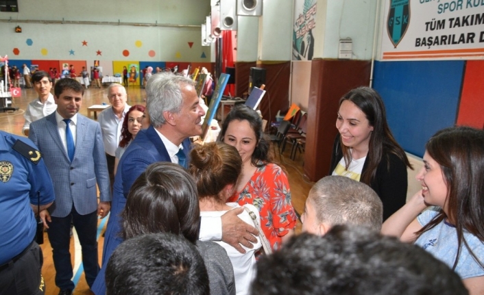 Susurluklu öğrencilerden yıl sonu sergisi