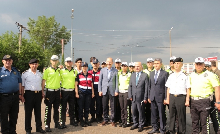 Bakan Soylu bayram trafiğini denetledi