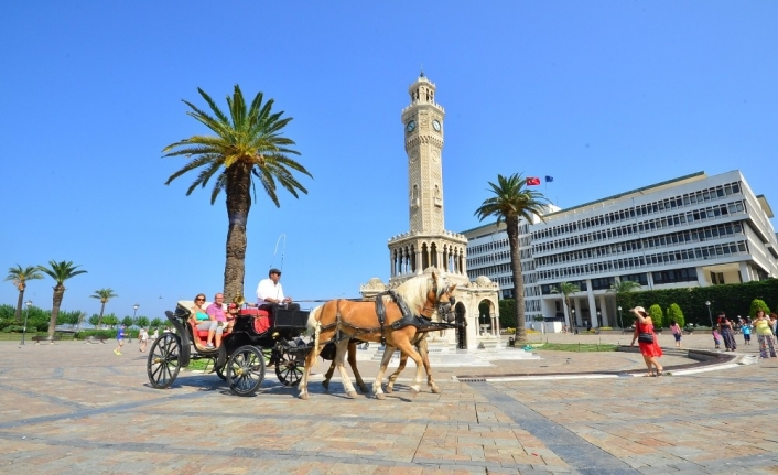 İzmir’de fayton dönemi resmen kapandı