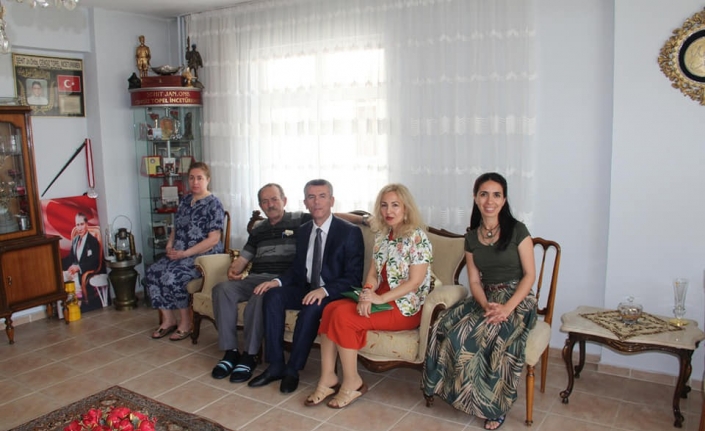 Kaymakam Sırmalı’dan şehit ailelerine bayram ziyareti