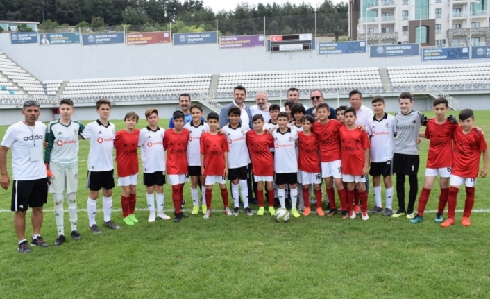 Nilüfer’de futbol şöleni