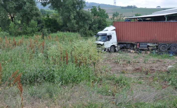 TIR dehşeti kameraya saniye saniye böyle yansıdı...