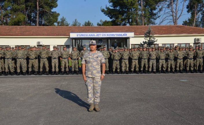 Türkiye’nin ilk ana jet üssünde bayramlaşma töreni