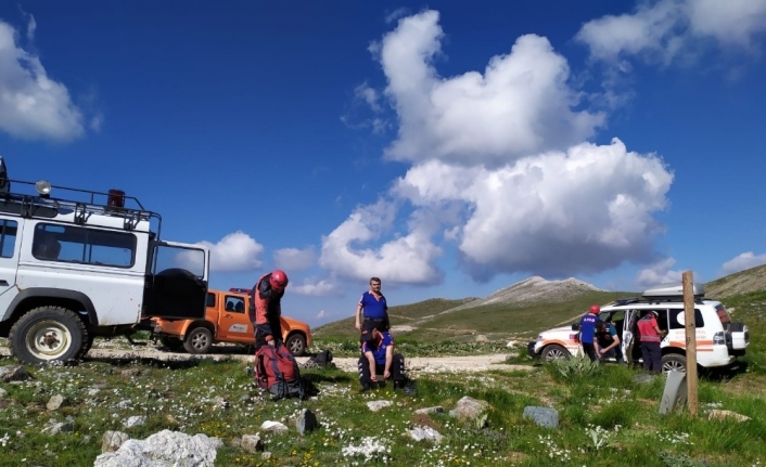 Uludağ’da yaralanan turistlerin imdadına kurtarma ekipleri yetişti