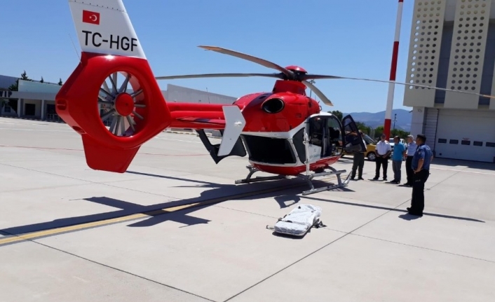 Ambulans helikopter 74 yaşındaki hasta için havalandı