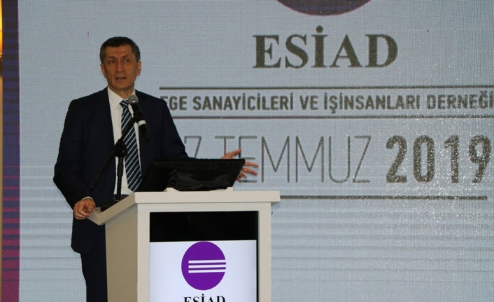 Bakan Selçuk: "2040’a hazırlanmazsak bugünkü eğitimin kaliteli göstermenin anlamı yok”