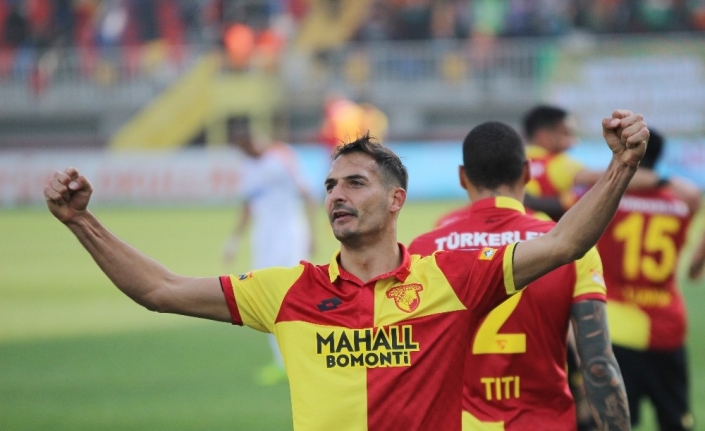 Göztepe’de milli futbolcuların performansı sevindirdi
