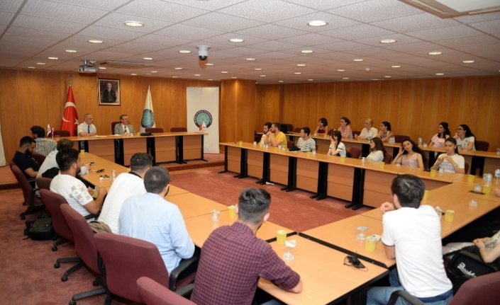 Gürcistanlı tıp öğrencileri staj için Bursa Uludağ Üniversitesi’nde