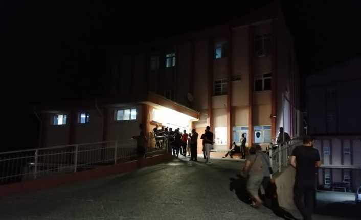İzmir’de gemi yangını: 1 ölü, 15 yaralı