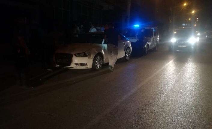 İzmir’de otomobil sürücüsünün çarptığı yaya hayatını kaybetti