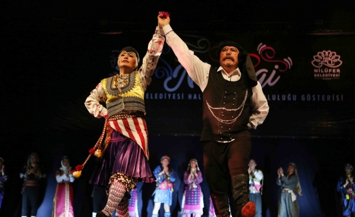 Nilüfer Belediyesi Halk Dansları Topluluğu “Nirengi” ile büyüledi