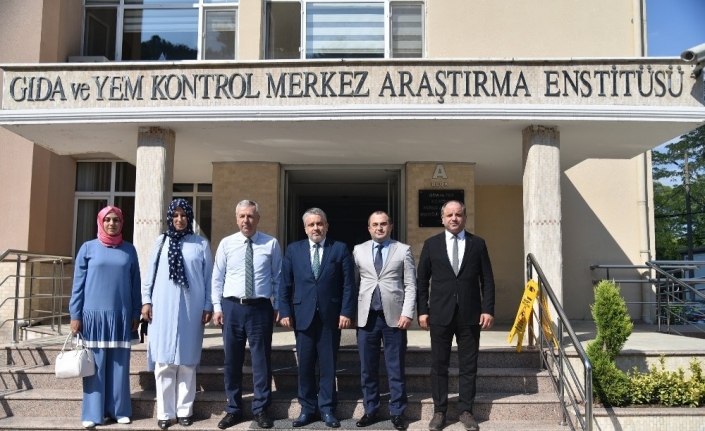 Salman: “Bursa ile Ankara arasında köprüyüz”