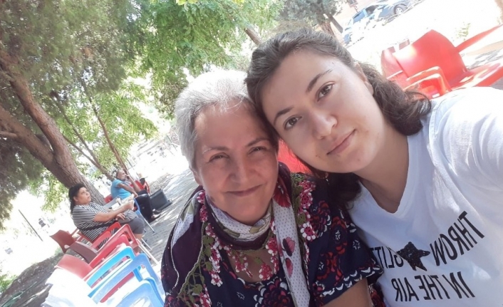 Şefkatli eller minik Serdar’ı yalnız bırakmadı