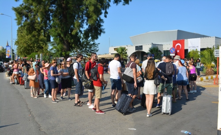 Türkler 15 Temmuz tatili sebebiyle Yunan adalarına akın etti