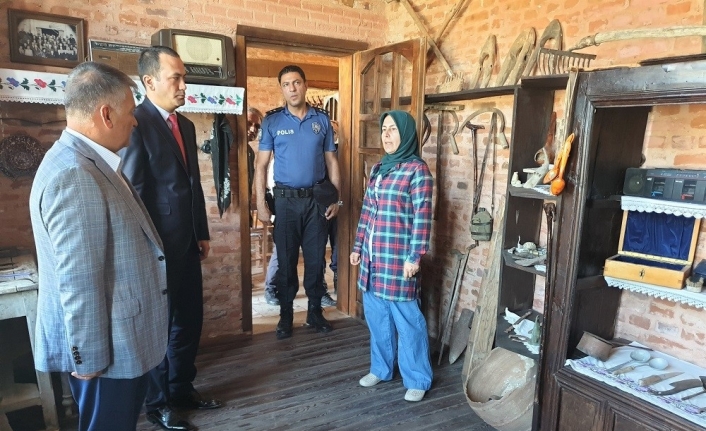Vali Yazıcı, müze okulu ziyaret etti