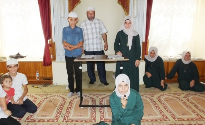 Burhaniye’de Kavakdibi Cami’nde hatim coşkusu