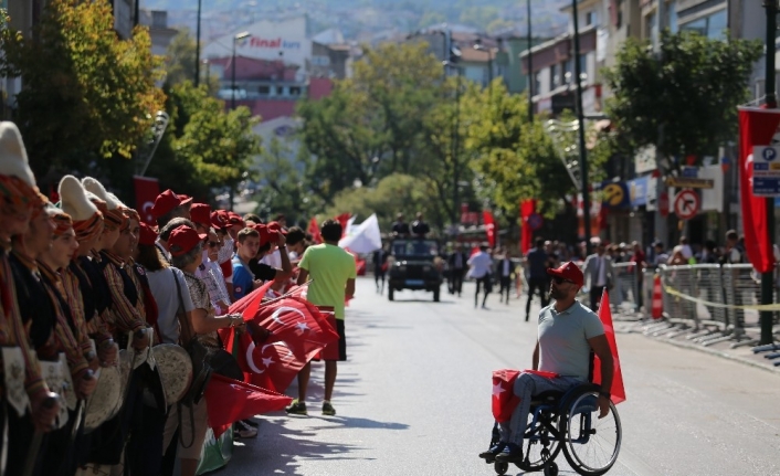 Bursa’da 30 Ağustos Zafer Bayramı’nda helikopterli tören