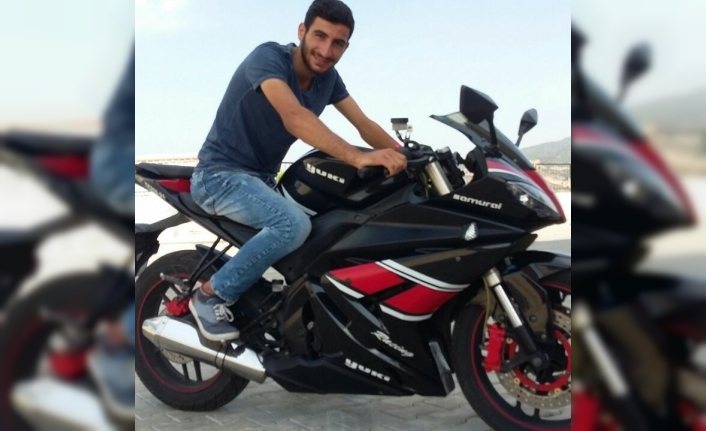 İzmir’de motosiklet ile kamyonet çarpıştı: 1 ölü, 1 yaralı